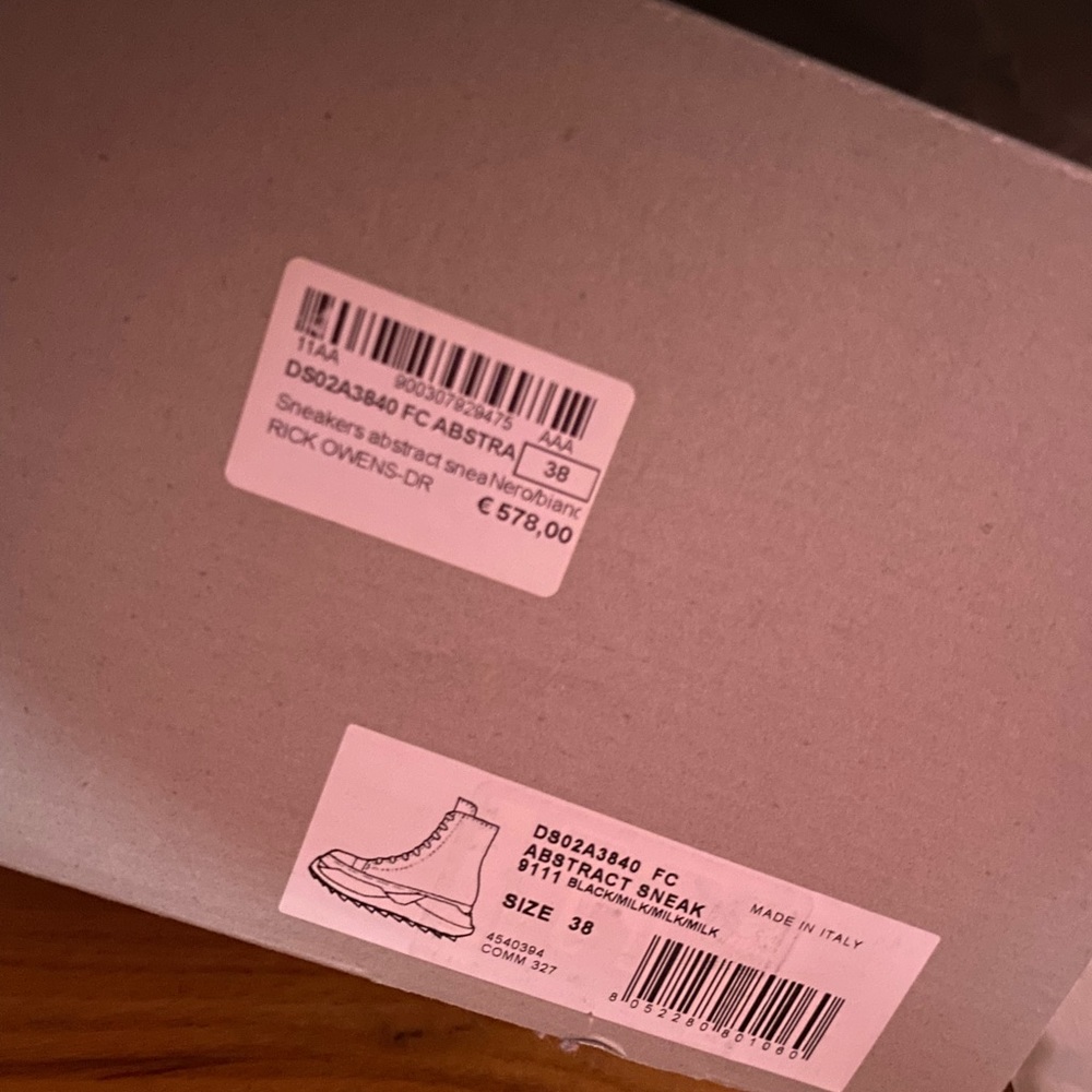 RICK OWENS-DRKSHDW
ABSTRACT SNEAKERS